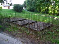 Gravminner over Nils Anker, Elen Margaretha Anker og Catharine Marie Stang Foto: Siri Johannessen (2010).