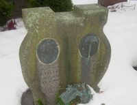 Gravminnet til pianist og komponist Halfdan Cleve og kona Berit. Foto: Stig Rune Pedersen