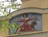 Relieff av St. Hallvard på kraftstasjonsbygningen til Hammeren kraftverk i Maridalen fra år 1900. Foto: Stig Rune Pedersen