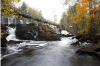 Hammerfossen, rundt 400 nedenfor utløpet fra Bogstadvannet. Bærum til venstre, Oslo til høyre. Foto: Øivind Møller Bakken/Museene i Akershus (2010).