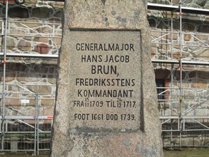 Hans Jacob Brun minnesmerke Halden.JPG