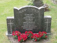 26. Hans Kristian Oppegaard gravsted Oppegård kirke.jpeg