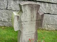 Gravminnet til lektor og speiderleder Hans Møller Gasmann. Foto: Stig Rune Pedersen