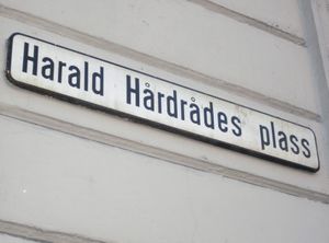 Harald Hårdrådes plass Oslo 2012 skilt.jpg