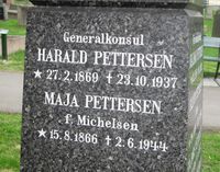 304. Harald Nicolai Pettersen gravminne.jpg