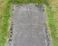 Gravminnet til Harald Thon, direktør for jernverket 1952-60. Foto: Stig Rune Pedersen