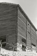 13. Harlaug, Oppland - Riksantikvaren-T125 01 0018.jpg