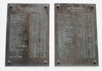 Minnetavler med navnene til lokale falne, kirkevegg, Haslum kirke. Foto: Stig Rune Pedersen