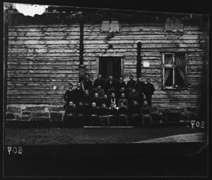 Hattfjelldal. Nye Præstegaard. Konfirmanter - NB bldsa OTO0807 A.jpg