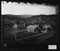 61. Hattfjelldal gamle Præstegaard set fra Kirketaarnet - NB bldsa OTO0790 A.jpg