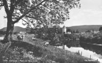 Haug kirke sett fra Langebru på 1930-tallet.