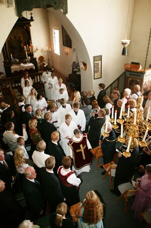 Hedenstad kirke konfirmasjon juni 2006.jpg