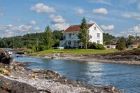 Lilleborg Fabrikkers tidligere formannsbolig på Jaktskjær. Foto: Leif-Harald Ruud (2011).