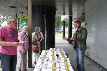 Hele Gjøvik leser bokutdeling.jpg