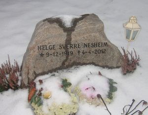 Helge Sverre Nesheim gravminne.jpg