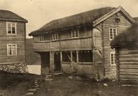 35. Helle, Oppland - Riksantikvaren-T125 01 0428.jpg