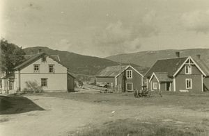 Hemnes prestegård, Nordland - Riksantikvaren-T400 01 0036.jpg