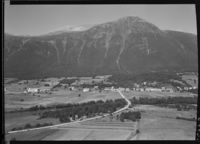 183. Hen, Isfjord - no-nb digifoto 20151105 00026 NB MIT FNR 06443.jpg