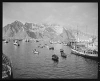 298. Henningsvær - no-nb digifoto 20151126 00044 NB MIT FNR 09880.jpg