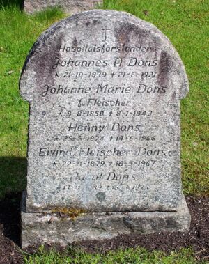 Henny Dons familiegrav Oslo.jpg