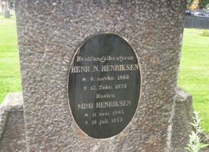 Henrik Henriksen gravminne Tønsberg gamle kirkegård.jpg