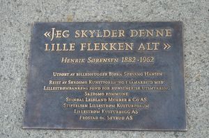 Henrik Sørensen statue3.JPG