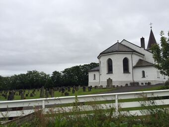 Herdla kyrkje juli 2015.JPG