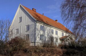 Hobøl prestegård 01 230209.jpg