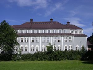 Hogskolen i Nesna, gamlebygget.jpg