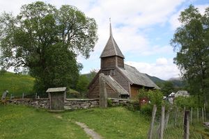 Holdhus kyrkje Hordaland.JPG