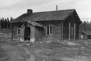Holen, Hedmark - Riksantikvaren-T107 01 0102.jpg