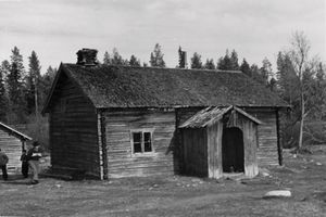 Holen, Hedmark - Riksantikvaren-T107 01 0103.jpg