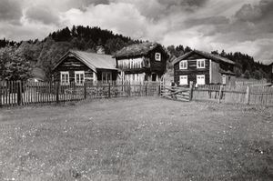 Holen Nordre, Hedmark - Riksantikvaren-T116 01 0052.jpg