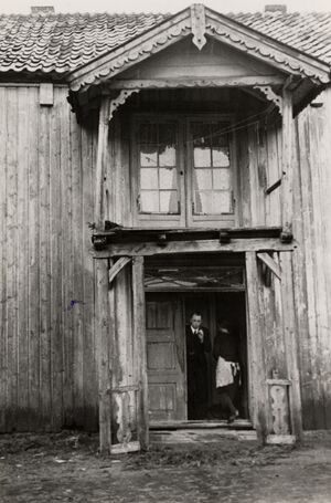 Holm, Buskerud - Riksantikvaren-T052 01 0024.jpg