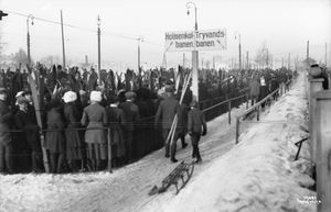 Holmenkoll- og Tryvannsbanen.JPG