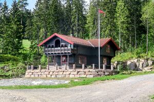 Holmenkollen peisestua 170525.jpg