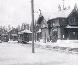 Holmenkollen stasjon før 1916, endret navn til Besserud stasjon. Kilde Oslo Museum