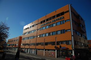 Holmlia senter 2009.JPG