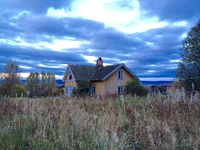 Våningshuset i Holmstadenga. Foto: Inger-Marit Østby