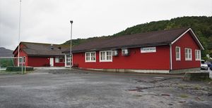 Holvik skule.JPG