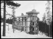 Voksenkollen Hospits fra 1900. Arkitekt Halfdan Berle. Nasjonalbiblioteket.