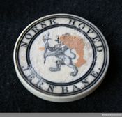 Hovedbanen emblem. Kilde: Jernbanemuseet