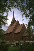 Høyjord stavkirke fotografert i 1998. Foto: Dag Bertelsen