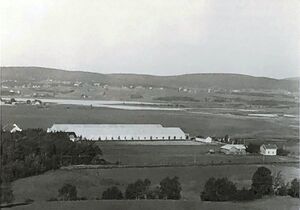 Hundremeterne sett fra Sørum gård.JPG