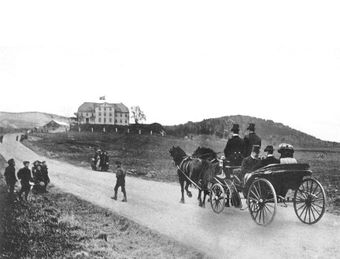 Hunn kongeparet 1909.jpg