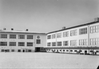 Huseby skole i Oslo (1935-1948). Foto: Leif Ørnelund (1957).