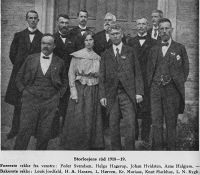 Storlosjens råd 1918-192. Hvidsten står som nr 3 fra venstre. Fra boka Godtemplarordenen i Norge 1892-1927