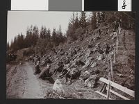 380. Hvilende soldater - no-nb digifoto 20160415 00242 bldsa EYDE00092.jpg