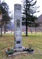 Minnestein over dei falne frå IR 11 1940-45