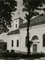 Kirken sørside. Foto: Anders Bugge